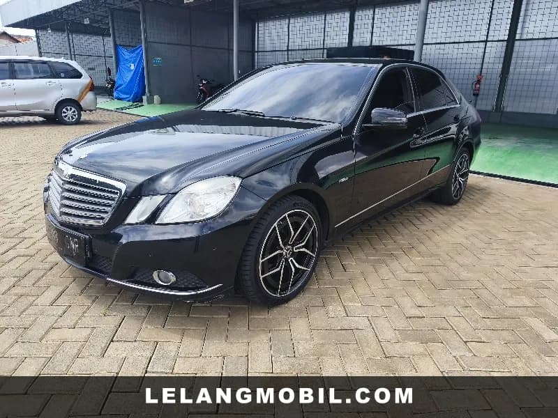 BENZ E CLASS