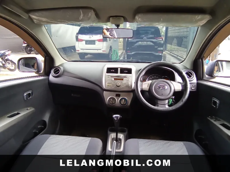 DAIHATSU AYLA - View 5