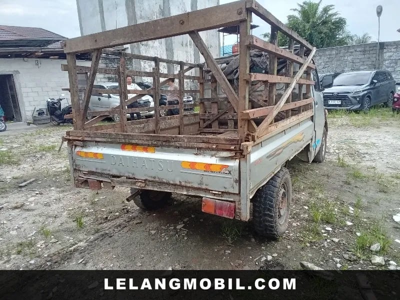 DAIHATSU GRANMAXPU - View 3