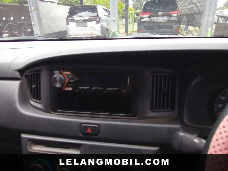 DAIHATSU SIGRA - View 9