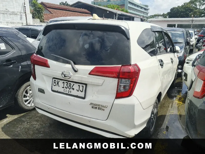 DAIHATSU SIGRA - View 3