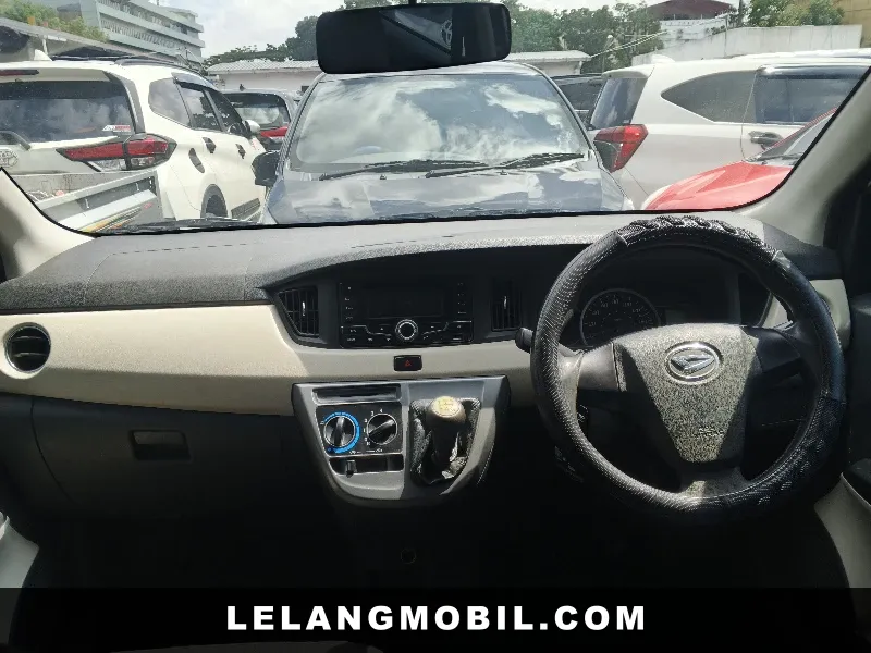 DAIHATSU SIGRA - View 5