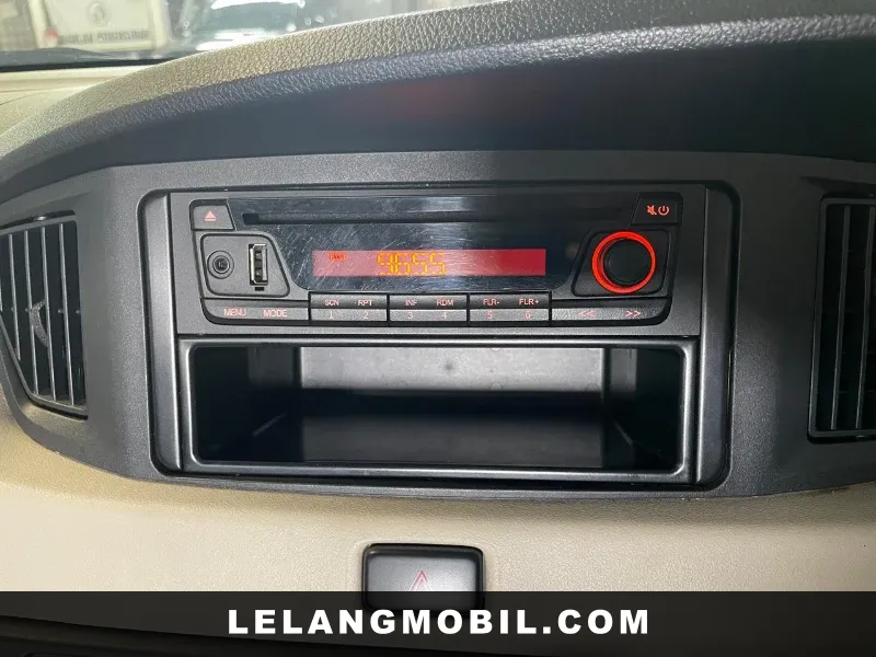 DAIHATSU SIGRA - View 11