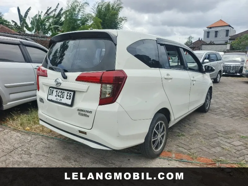 DAIHATSU SIGRA - View 3