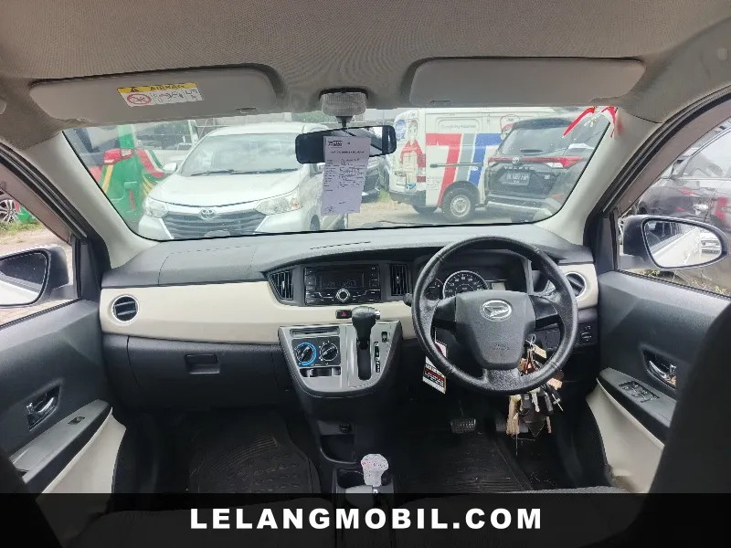 DAIHATSU SIGRA - View 5