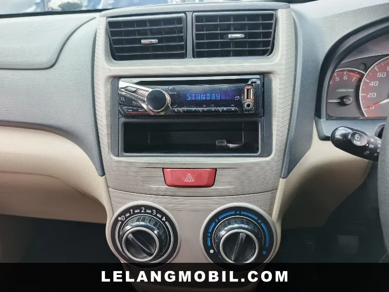 DAIHATSU XENIA - View 11