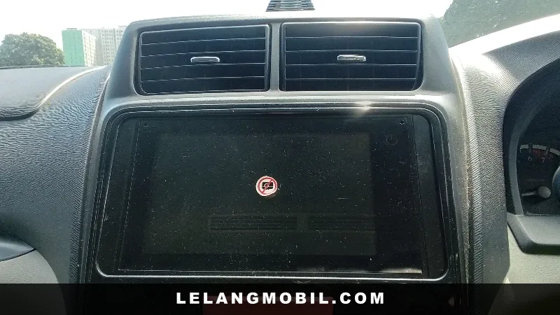 DAIHATSU XENIA - View 10