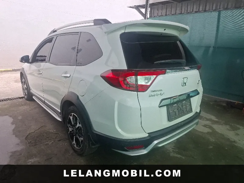 HONDA BR V - View 4
