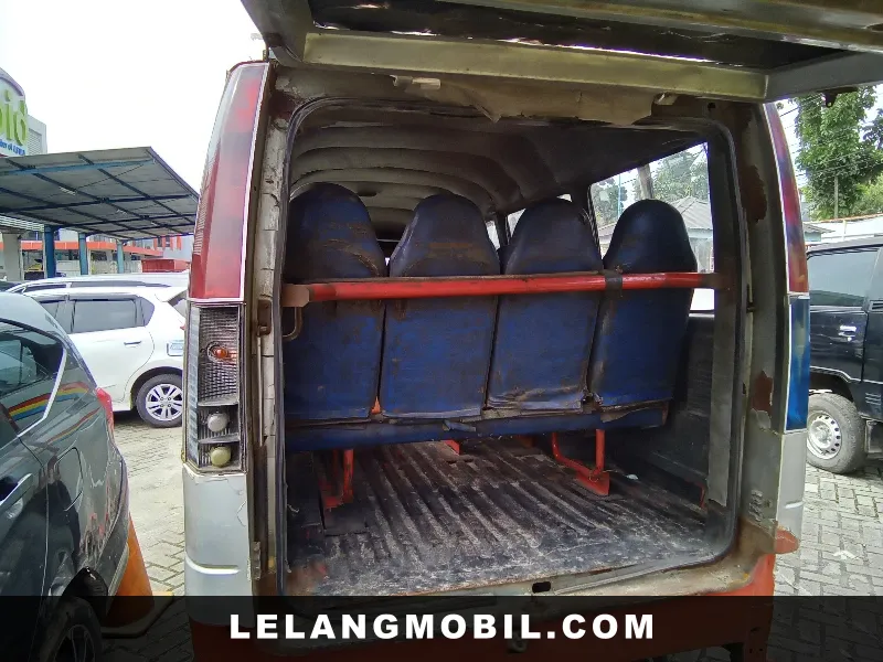 ISUZU ELF - View 12