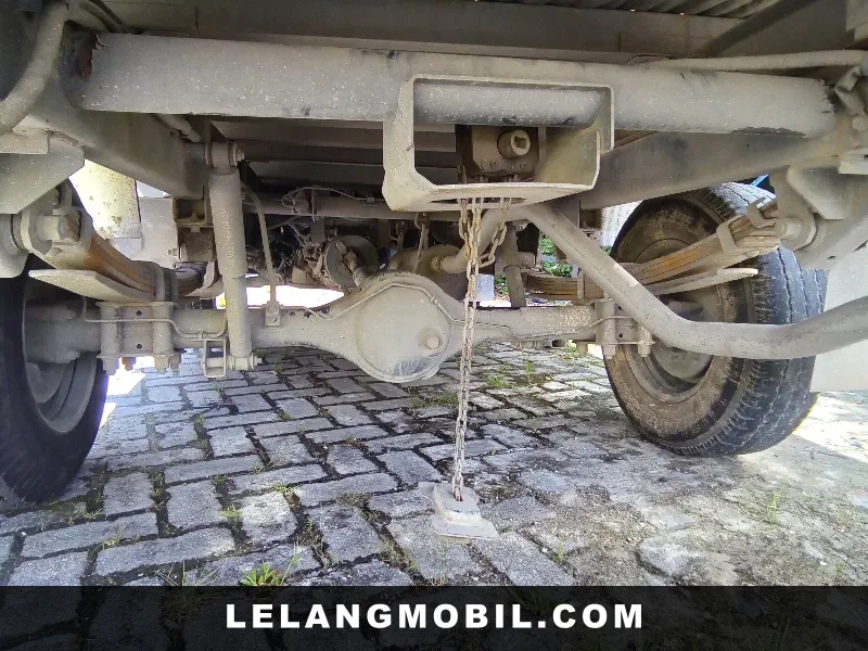 ISUZU TRAGA - View 12