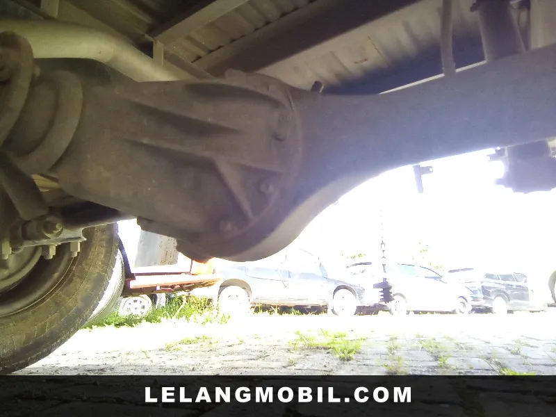 ISUZU TRAGA - View 9