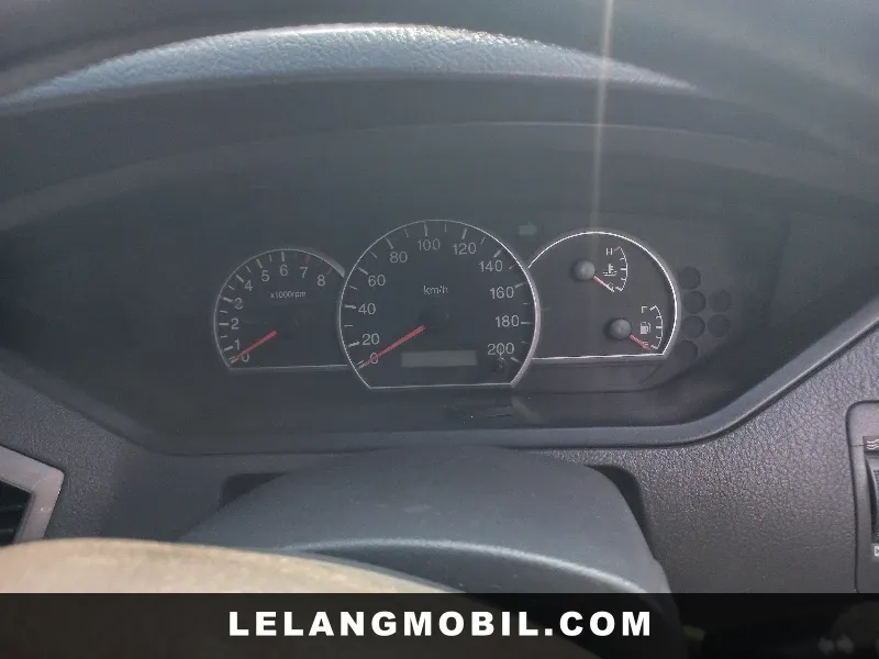 KIA CARENSII - View 7