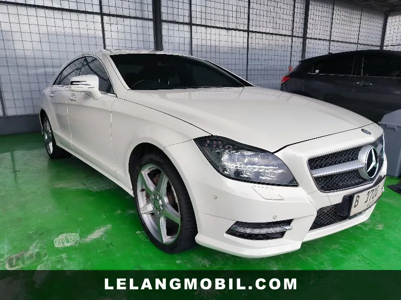 MERCEDES BENZ CLS CLASS - View 2