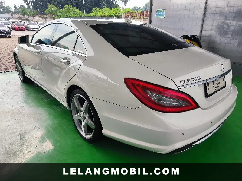 MERCEDES BENZ CLS CLASS - View 4