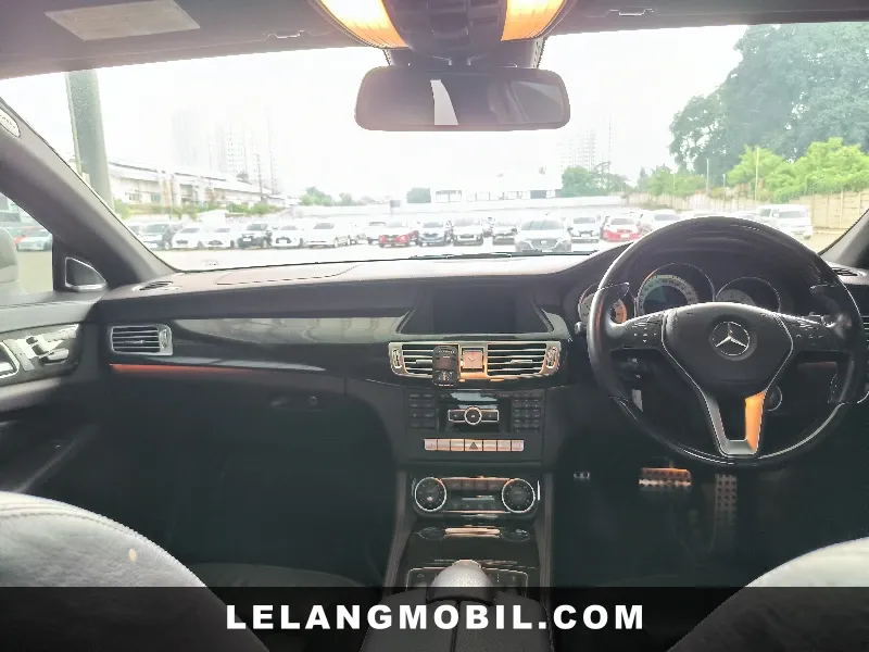 MERCEDES BENZ CLS CLASS - View 5