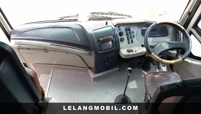 MERCEDES BENZ OH 1526 - View 5