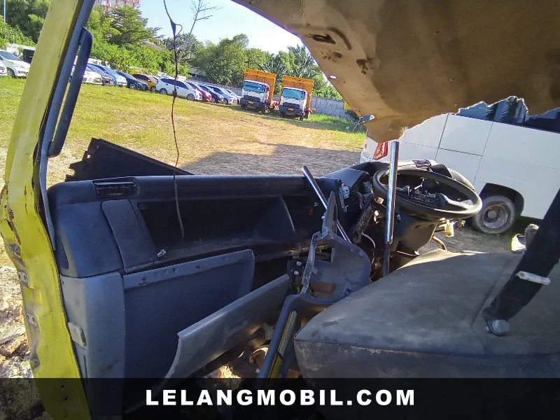 MITSUBISHI COLT D - View 5