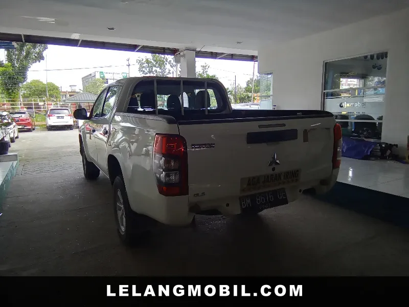 MITSUBISHI TRITON - View 4