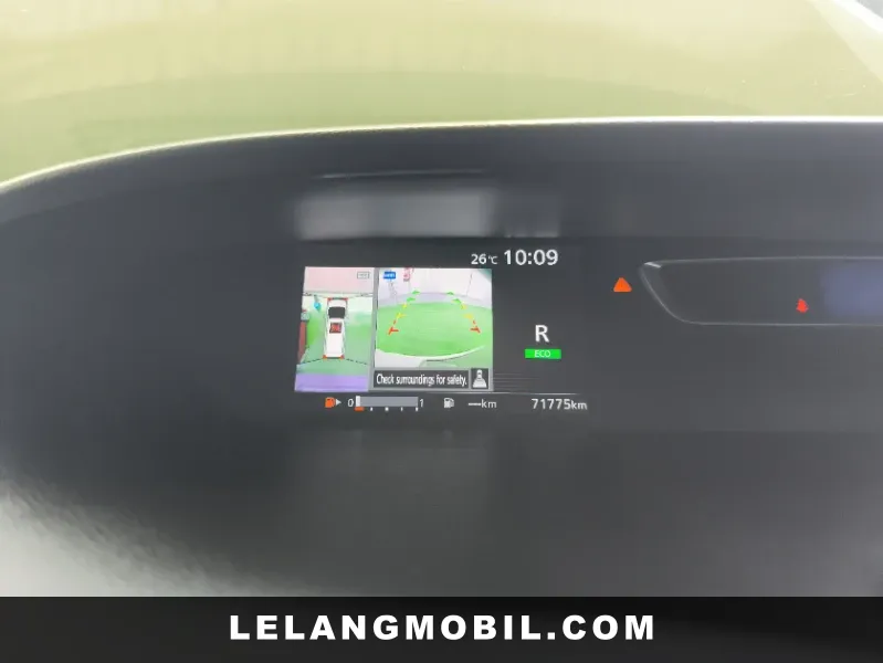 NISSAN SERENA - View 10