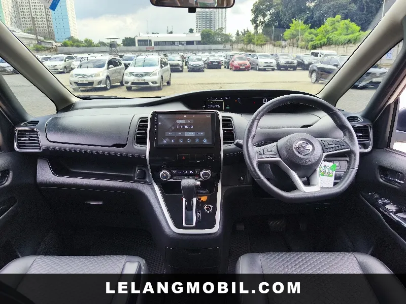 NISSAN SERENA - View 5