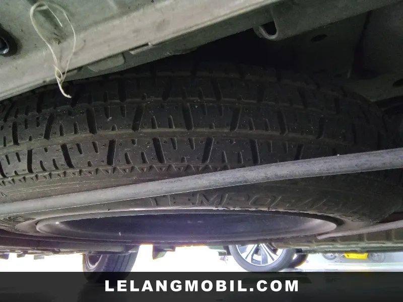 NISSAN SERENA - View 12