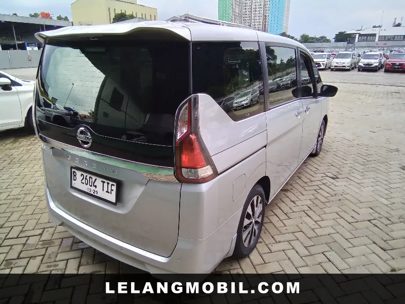 NISSAN SERENA - View 3
