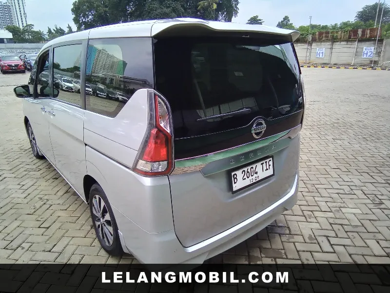 NISSAN SERENA - View 4