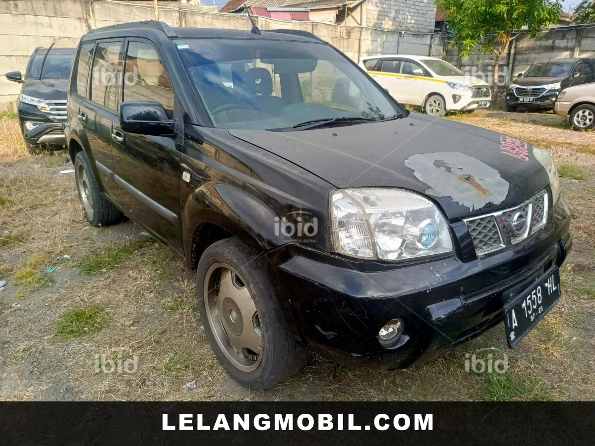 NISSAN XTRAIL - View 3