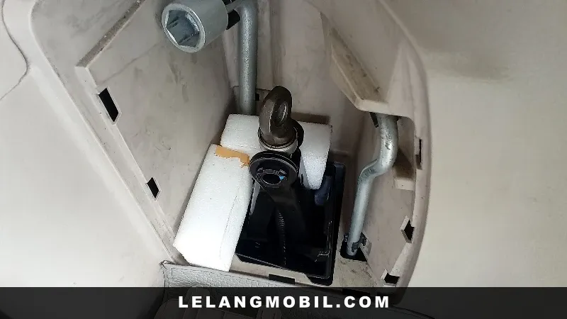 SUZUKI ERTIGA - View 14