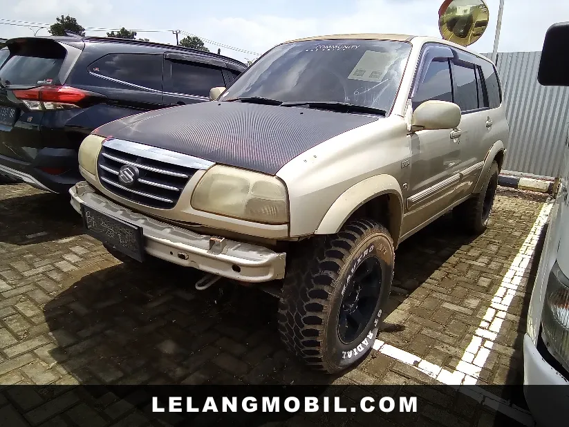 SUZUKI ESCUDO - View 1