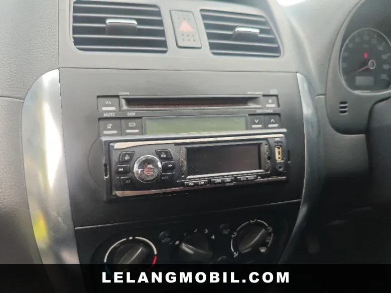 SUZUKI SX4 - View 10