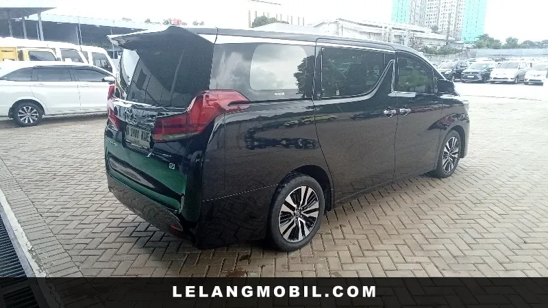 TOYOTA ALPHARD - View 3