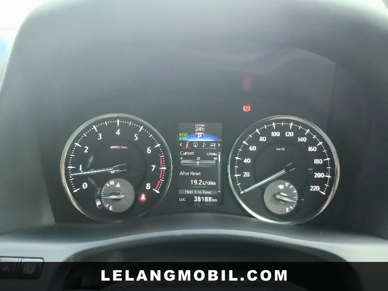 TOYOTA ALPHARD - View 7