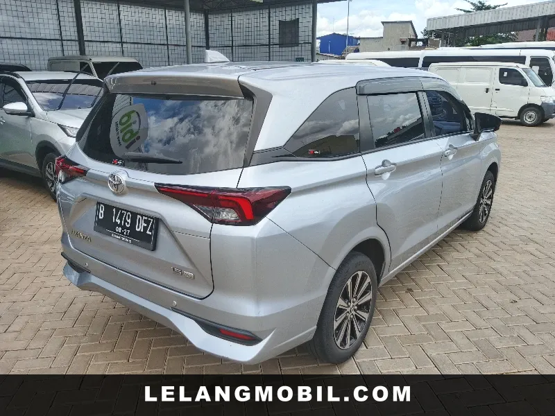 TOYOTA AVANZA - View 3