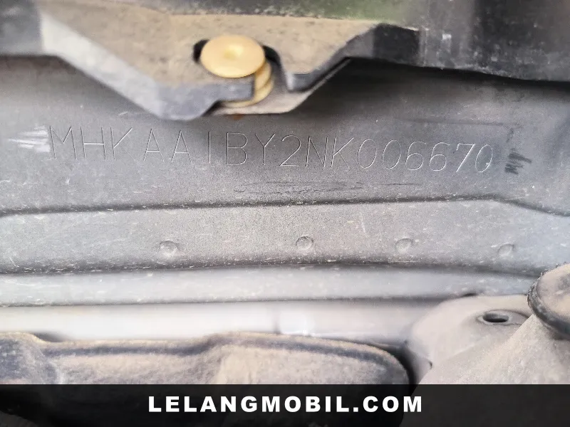 TOYOTA AVANZA - View 8