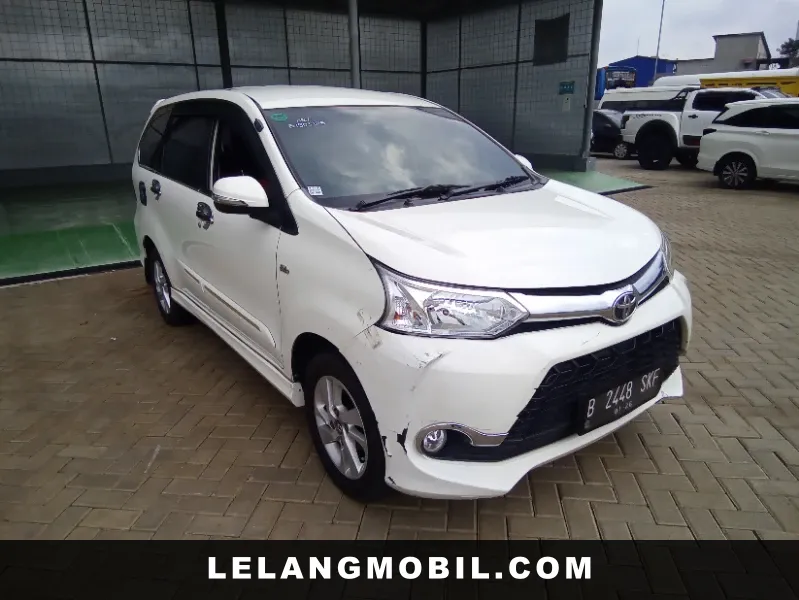 TOYOTA AVANZA - View 2