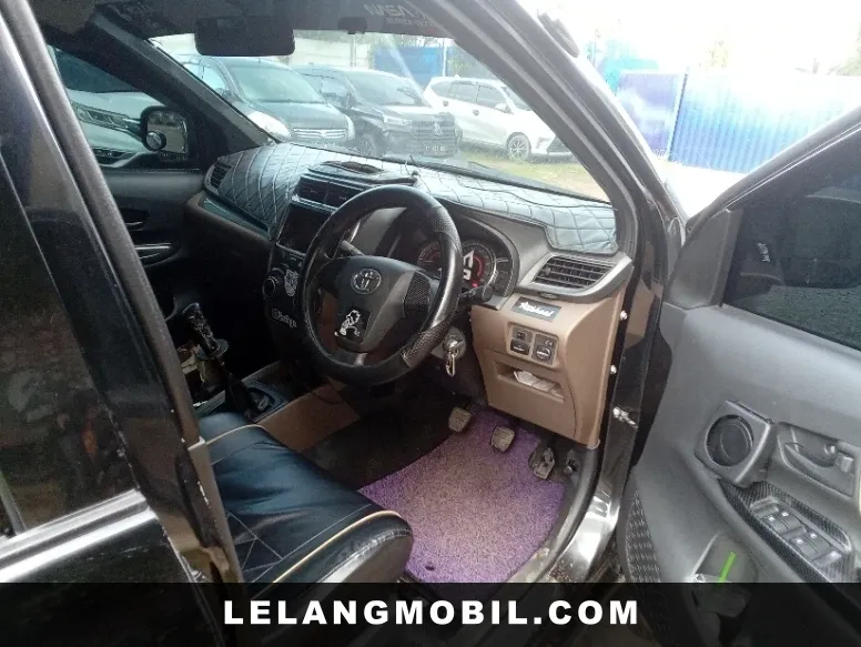 TOYOTA AVANZA - View 10