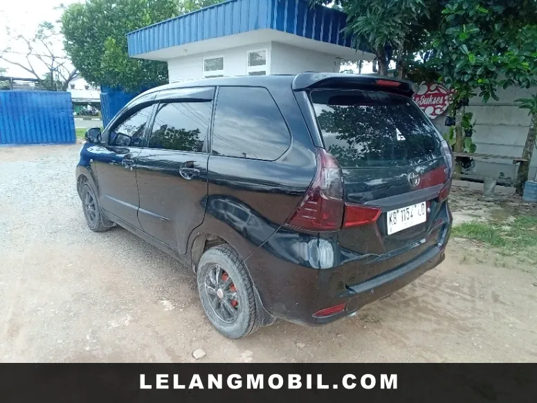 TOYOTA AVANZA - View 4