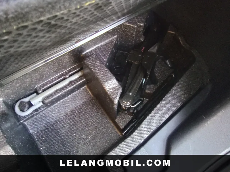 TOYOTA AVANZA - View 11