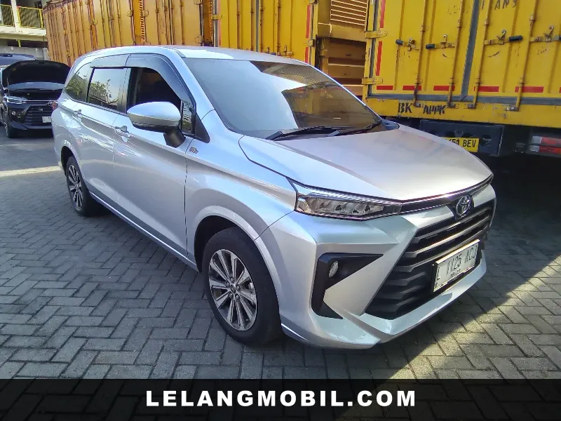 TOYOTA AVANZA - View 2