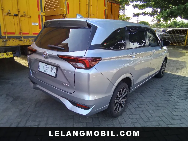 TOYOTA AVANZA - View 3