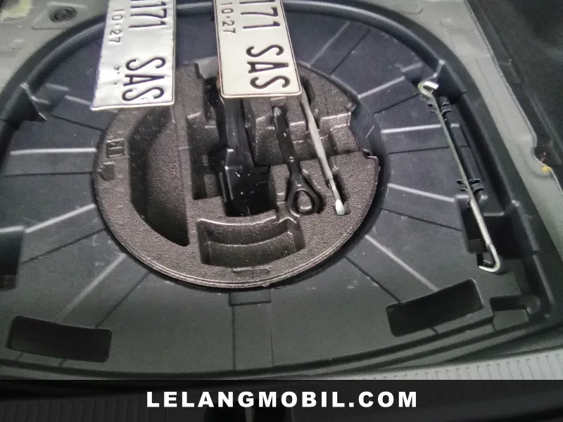 TOYOTA CAMRY - View 11