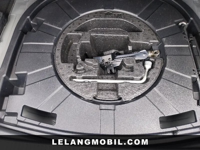 TOYOTA CAMRY - View 10