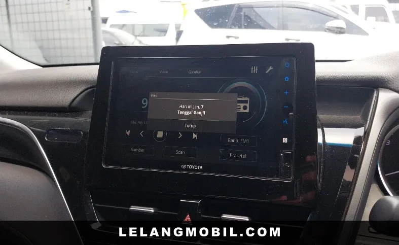 TOYOTA CAMRY - View 9