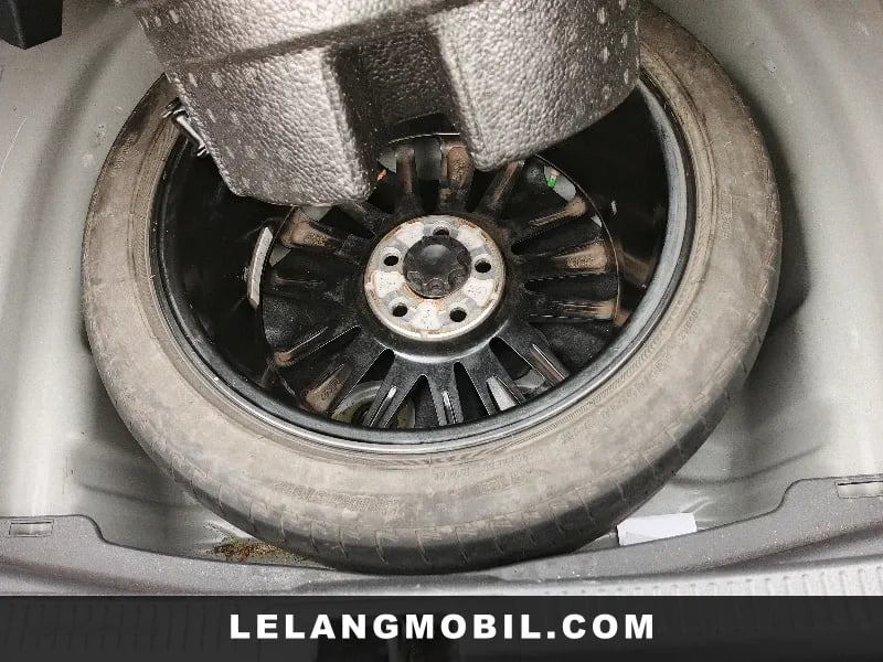 TOYOTA CAMRY - View 12