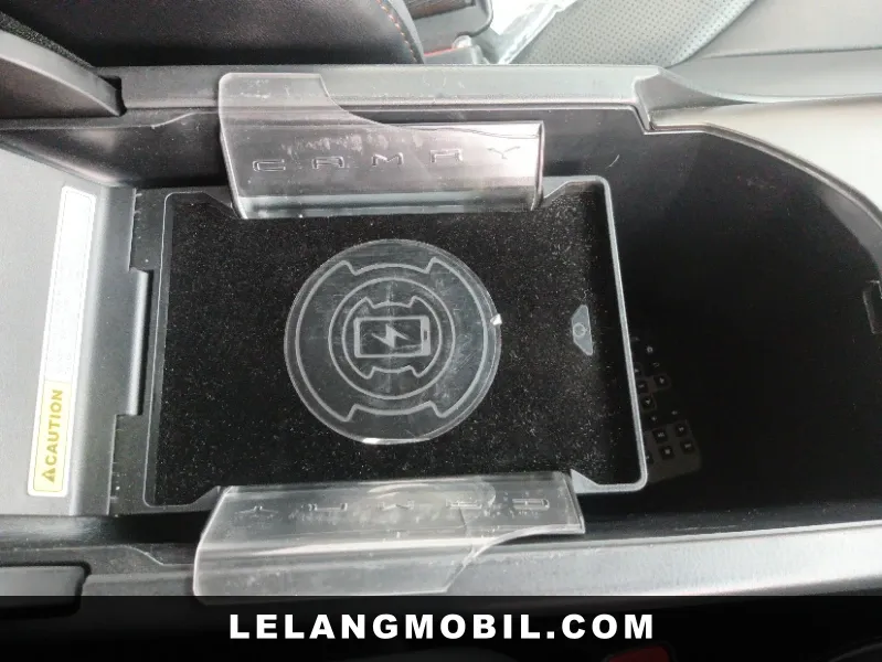 TOYOTA CAMRY - View 13