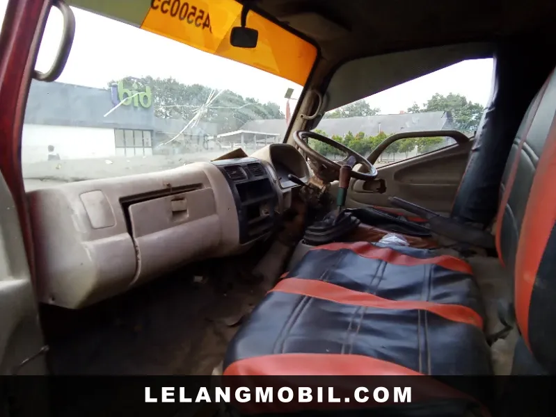 TOYOTA DYNA - View 5