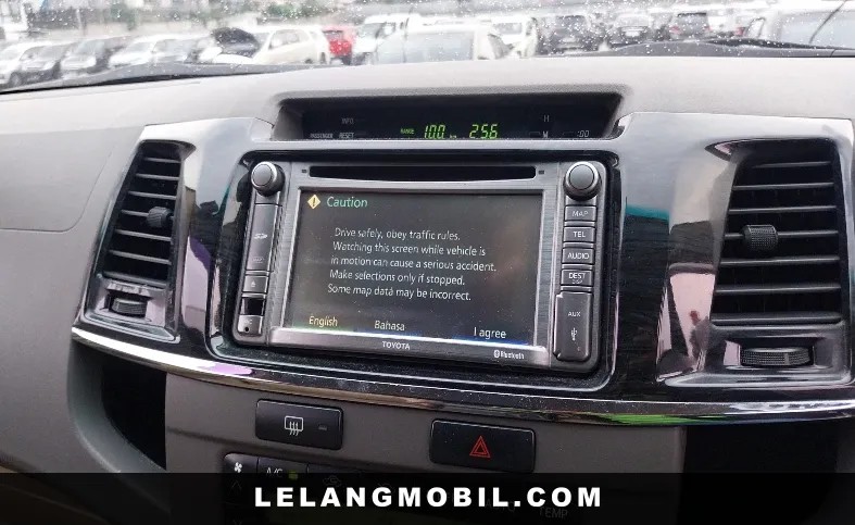 TOYOTA FORTUNER - View 9