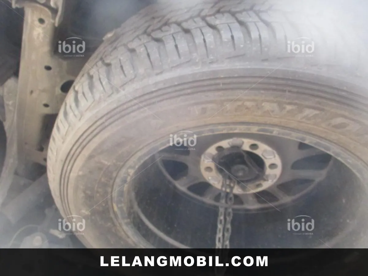 TOYOTA FORTUNER - View 11