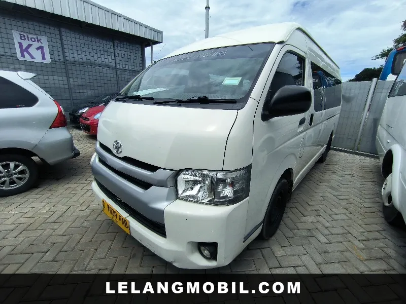 TOYOTA HIACE - View 1